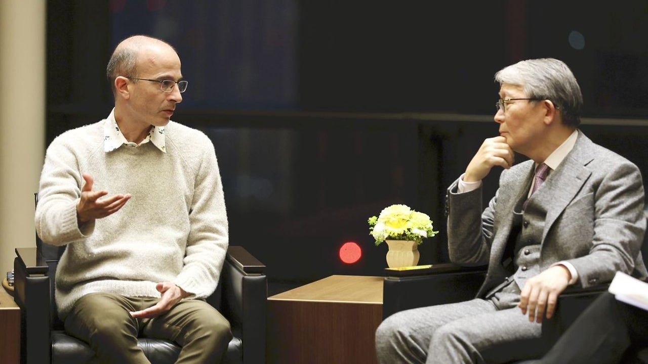 Yuval Noah Harari Advierte: La IA Podría Escaparse de Nuestro Control - Un Futuro Incierto para la Humanidad