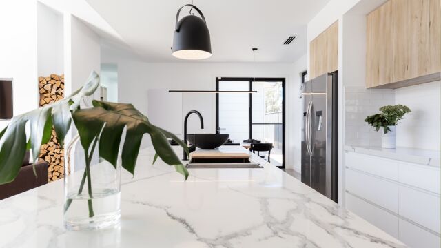 Limpiar cocina de mármol