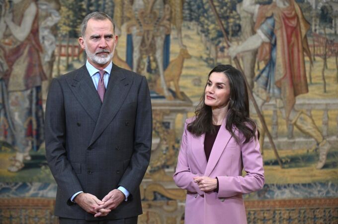 Papa.- Los Reyes acuden hoy a la Nunciatura Apostólica para firmar en el libro de condolencias por el Papa Francisco