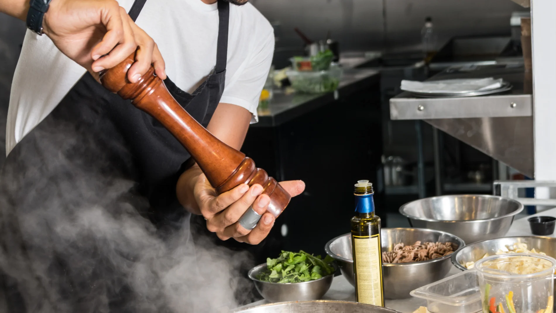 Pocas personas lo saben, pero saltear el ajo antes o después de la cebolla puede marcar la diferencia en un plato