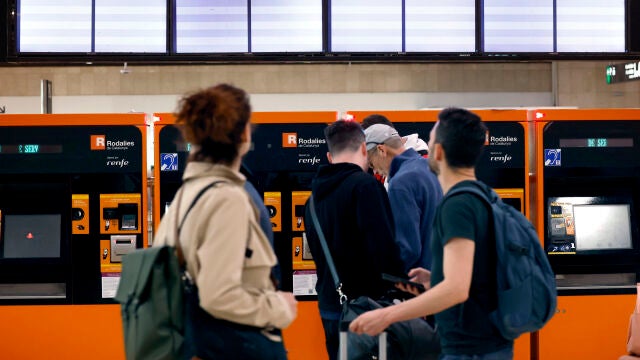 Suspendido el servicio de Rodalies por inestabilidad en la red eléctrica