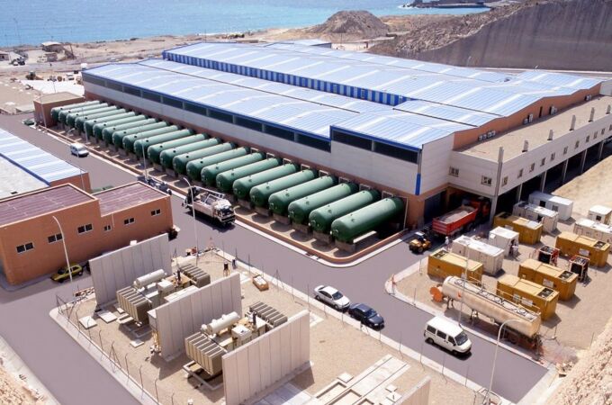 Apagón.-Agua.-El Gobierno trata de reiniciar la desaladora de Carboneras (Almería) mientras estudia "alternativas"