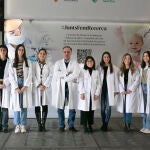 Javier Briones, investigador principal del estudio, junto a su equipo