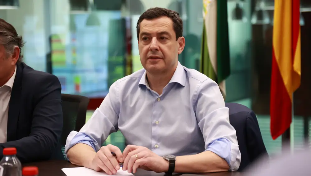 Juanma Moreno preside una reunión del Comité Asesor del Plan de Emergencia de Andalucía por el apagón generalizado
