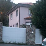Imagen de la vivienda unifamiliar en la que residían el matrimonio y sus hijos en una zona rural de Oviedo (Asturias)