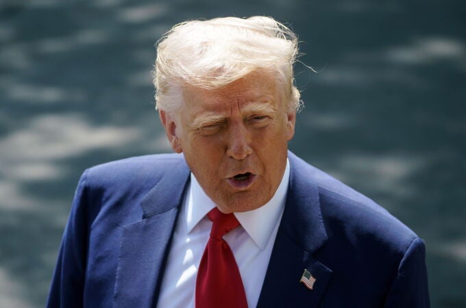 US President Donald Trump departs to Michigan on his 100 days in office