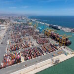 El Port de Barcelona impulsa la descarbonización apostando por suministrar energía y combustibles renovables