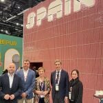Marian Cano en Orlando (Florida) para mostrar su apoyo al sector azulejero presente en Coverings 2025
