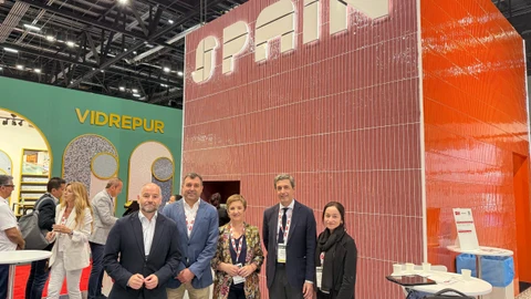 Marian Cano en Orlando (Florida) para mostrar su apoyo al sector azulejero presente en Coverings 2025
