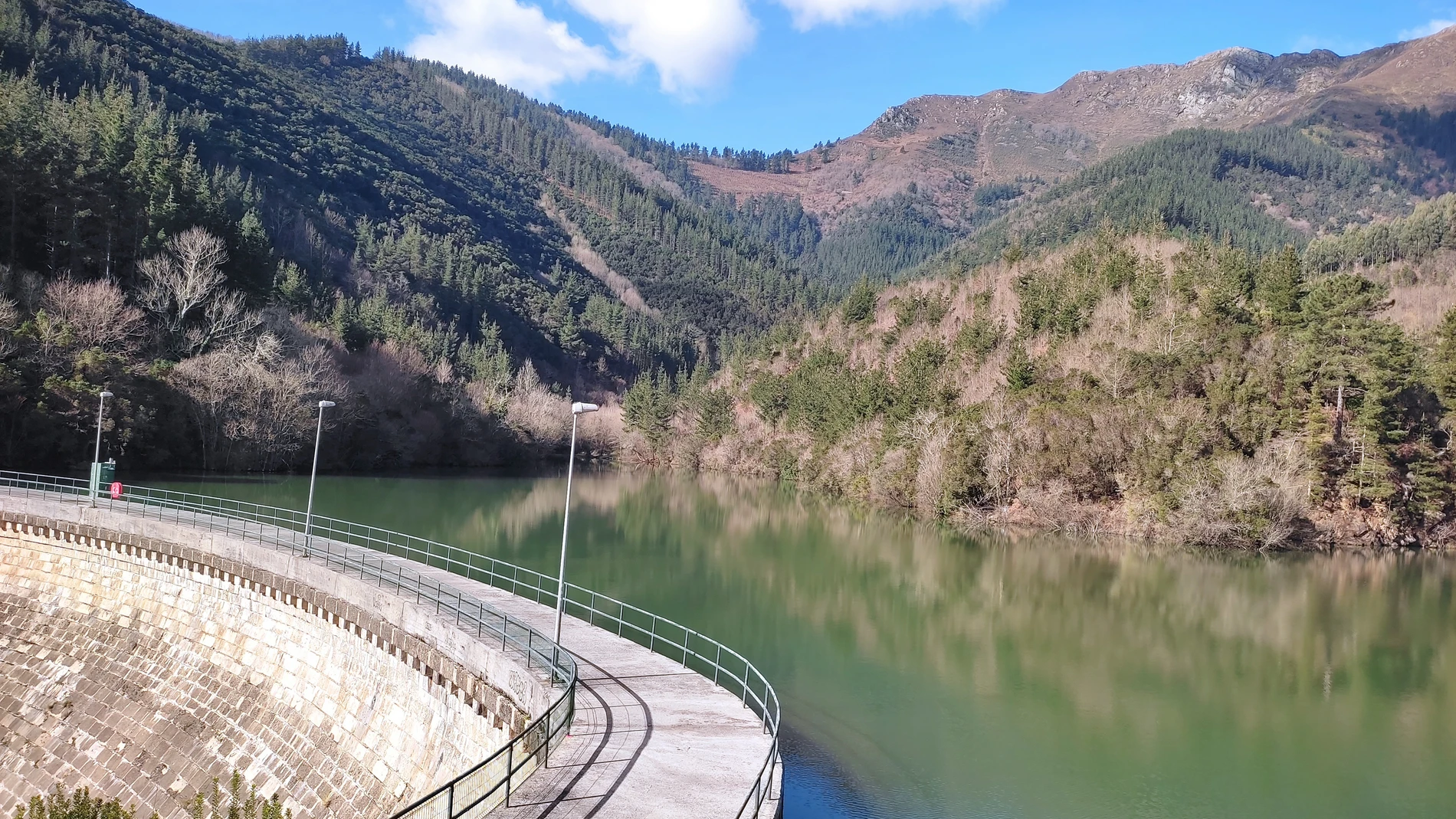 Embalse de Zollo, en Arrankudiaga (Vizcaya)