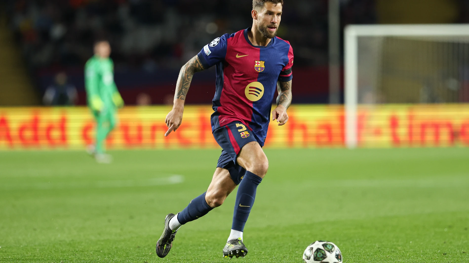 Inigo Martinez of FC Barcelona in action during the UEFA Champions League 2024/25 Semi Final First leg, match between FC Barcelona and FC Internazionale Milano at Estadi Olimpic Lluis Companys on April 30, 2025 in Barcelona, Spain. AFP7 30/04/2025 ONLY FOR USE IN SPAIN