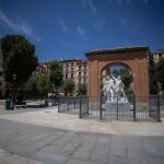 Una asociación pide la devolución del Daoiz y Velarde de la plaza del Dos de Mayo al Prado para su conservación