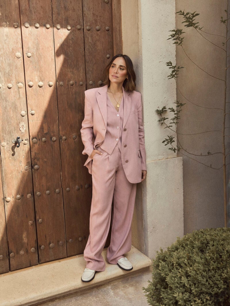 Tamara Falcó con traje.