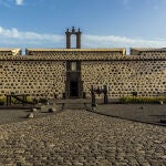 La increíble historia de este castillo español que pocos turistas conocen: defensa, arte y supervivencia