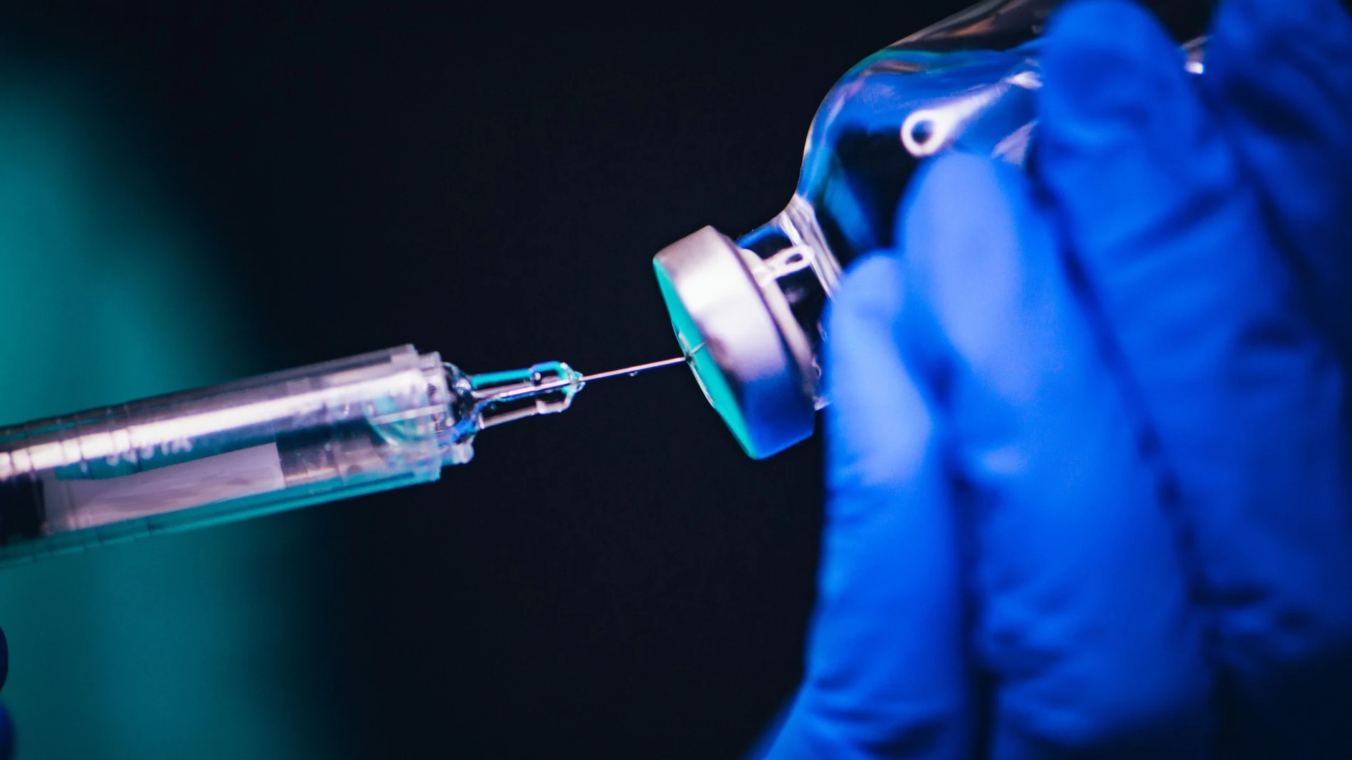 En este tiempo hemos logrado erradicar enfermedades terribles como la viruela, eliminando la polio y reducido a casos excepcionales el sarampión o la difteria