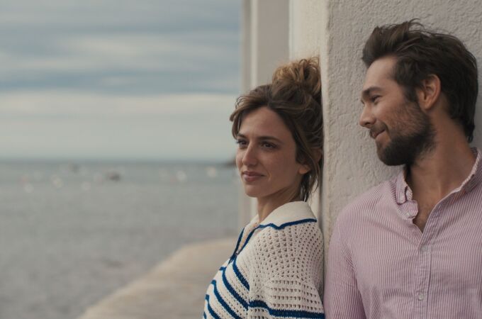 Marina Salas y Carlos Cuevas en "También esto pasará"