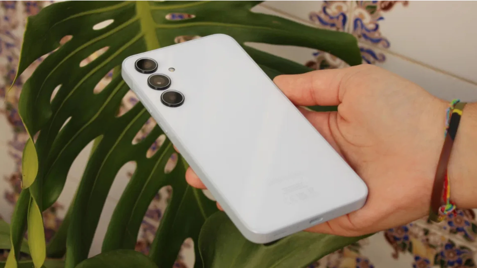 El Samsung Galaxy A35 5G comienza a actualizarse a One UI 7