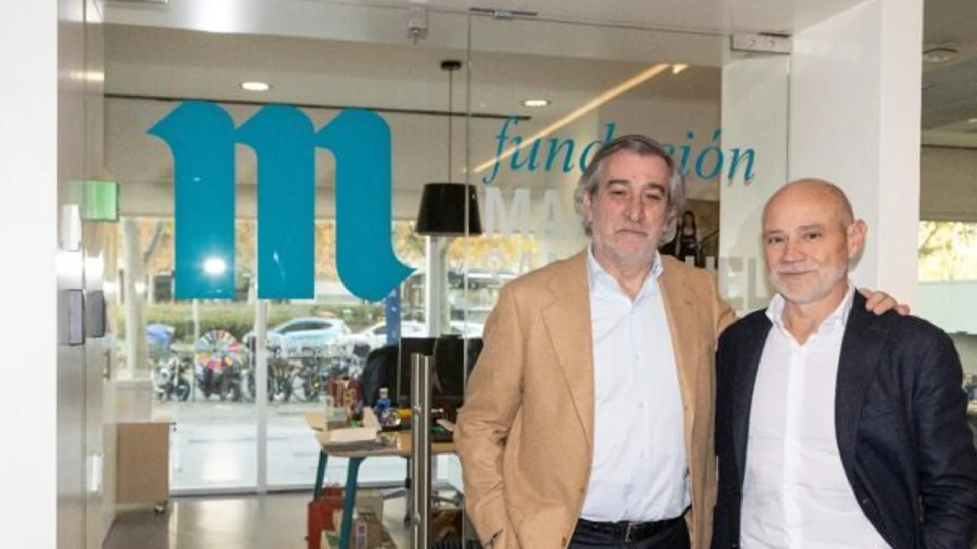 Firma del acuerdo entre las dos fundaciones