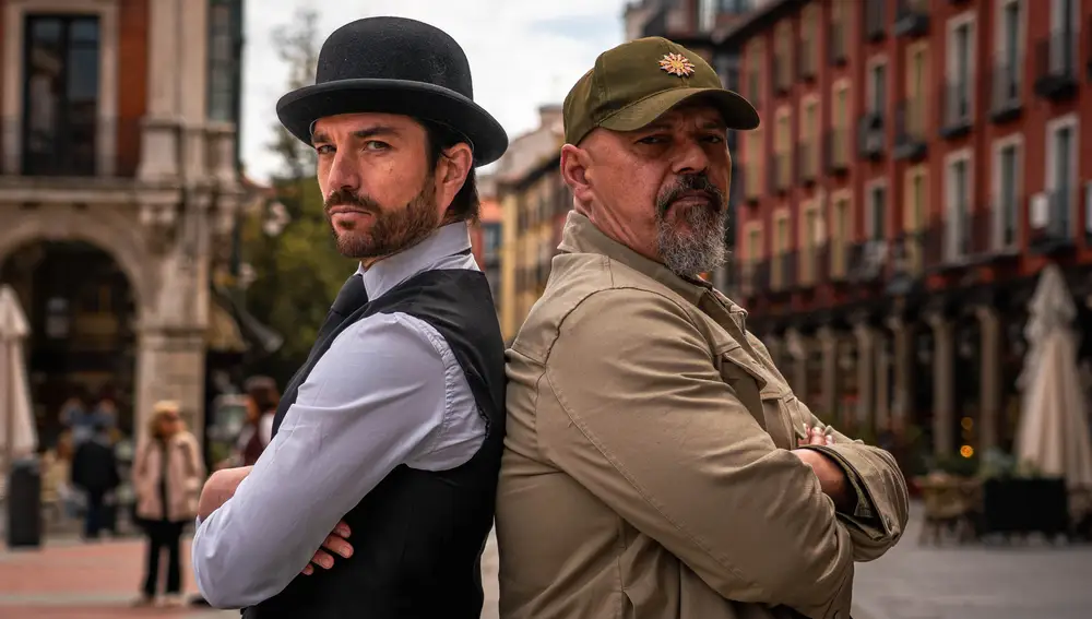 El personaje Sebastián Costa (el actor Pablo James) junto a César Pérez Gellida