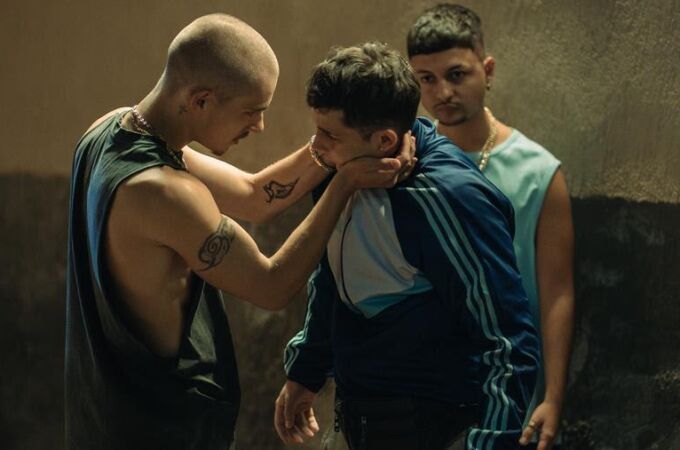 Un fotograma de "Enemigos"