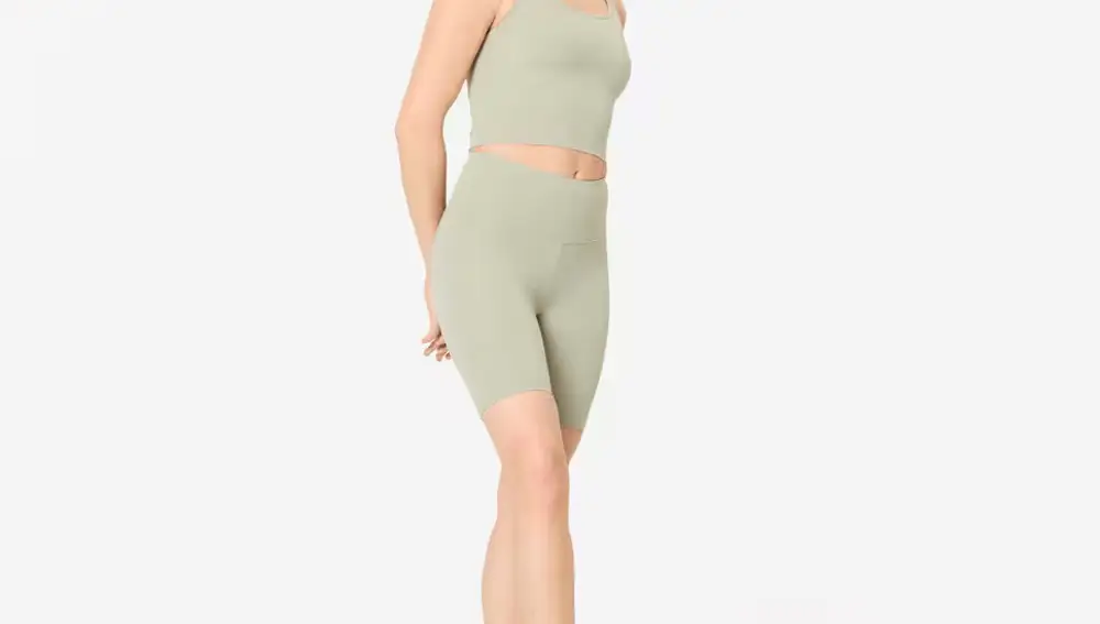Mallas ciclistas fitness corte slim talle alto.