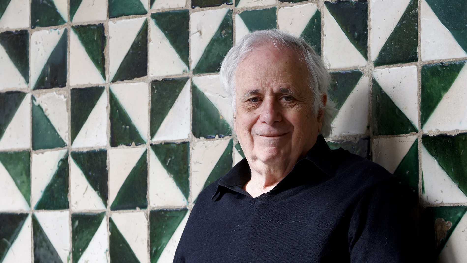 GRAFCAT4416. BARCELONA, 25/02/2025.- El historiador israelí Ilan Pappé, que acaba de publicar el ensayo 'Breve historia del conflicto entre Israel y Palestina', considera que la solución al conflicto en la región "no pasa por la existencia de dos estados", como promueven algunos países. EFE/Quique García
