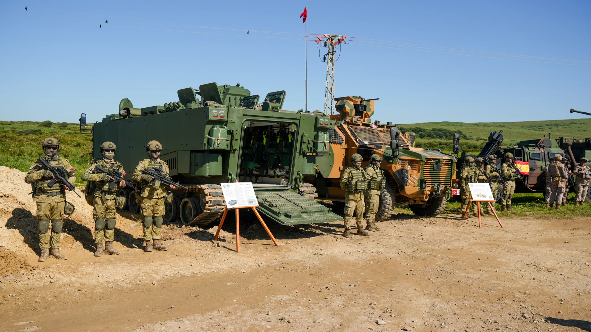 Exhibición militar organizada por la Armada Española y la OTAN en la Playa del Retín el pasado marzo