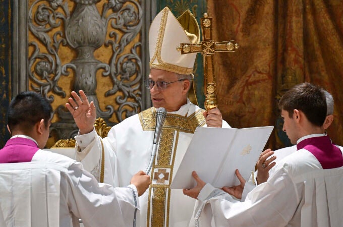 El Papa León XIV oficia la primera misa de su pontificado 