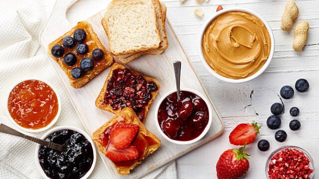 Cardióloga habla claro sobre el desayuno: estos alimentos están prohibidos