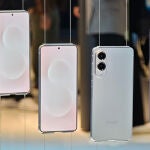 Samsung Galaxy S25 Edge, expuesto durante el MWC 2025