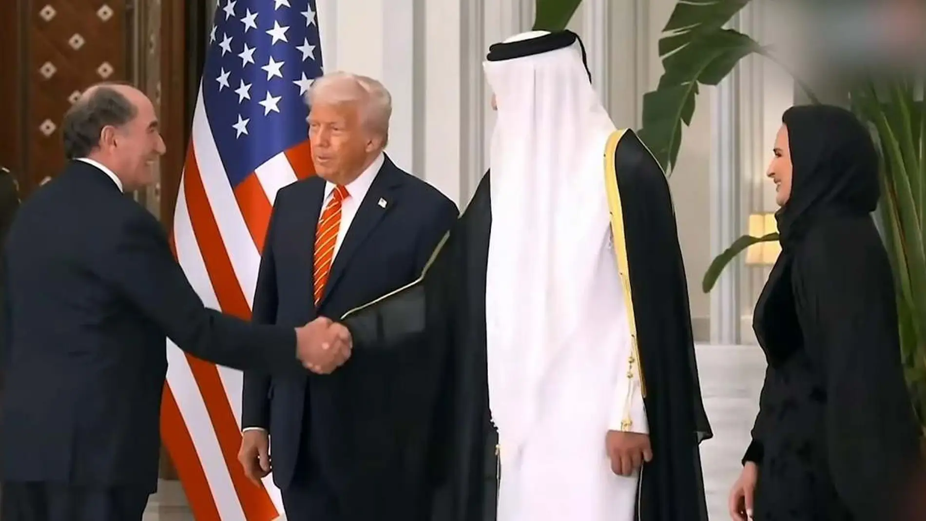 El presidente de Iberdrola asiste a la cena de Estado en Qatar junto al Emir y Donald Trump