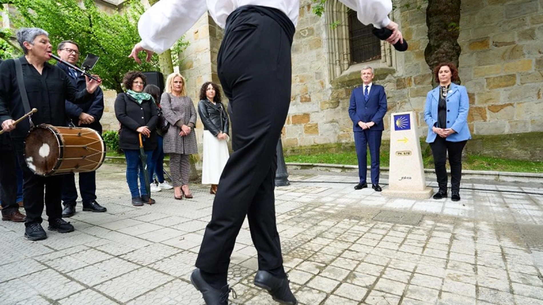 El mojón inaugurado hoy en Bilbao.