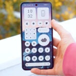 El Nothing Phone (3a) tiene una pantalla AMOLED de 6,77 pulgadas