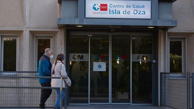 El Foro de Atención Primaria alerta del "colapso" en AP por la falta de sustitutos para los médicos próximos a jubilarse
