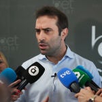Carlos Cuerpo visita Ribarroja (Valencia) para hacer seguimiento tras la DANA