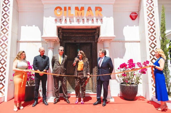 Gonzalo Martín, Jesús Gil Marín, María Presentación Aguilera y Manuel Marrón durante la inauguración