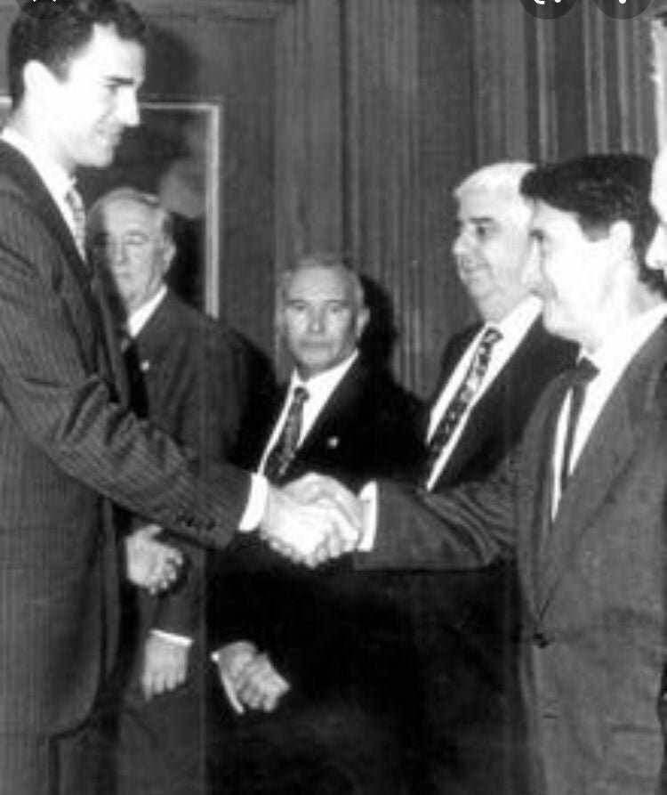 Santiago Domínguez junto al príncipe Felipe