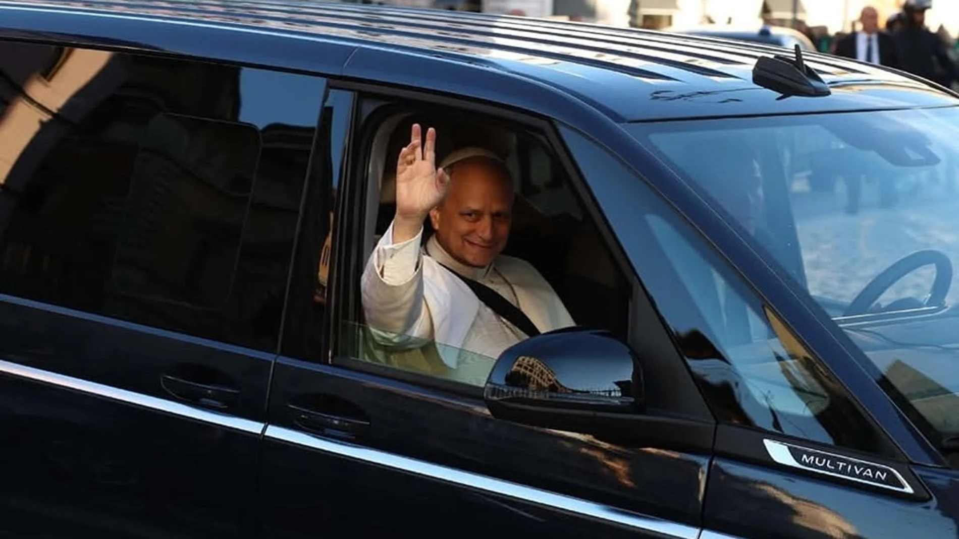 Así es el nuevo coche del papa León XIV: más moderno y diferente a anteriores