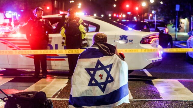 Israeli embassy staffers killed near Jewish Museum in Washington DC