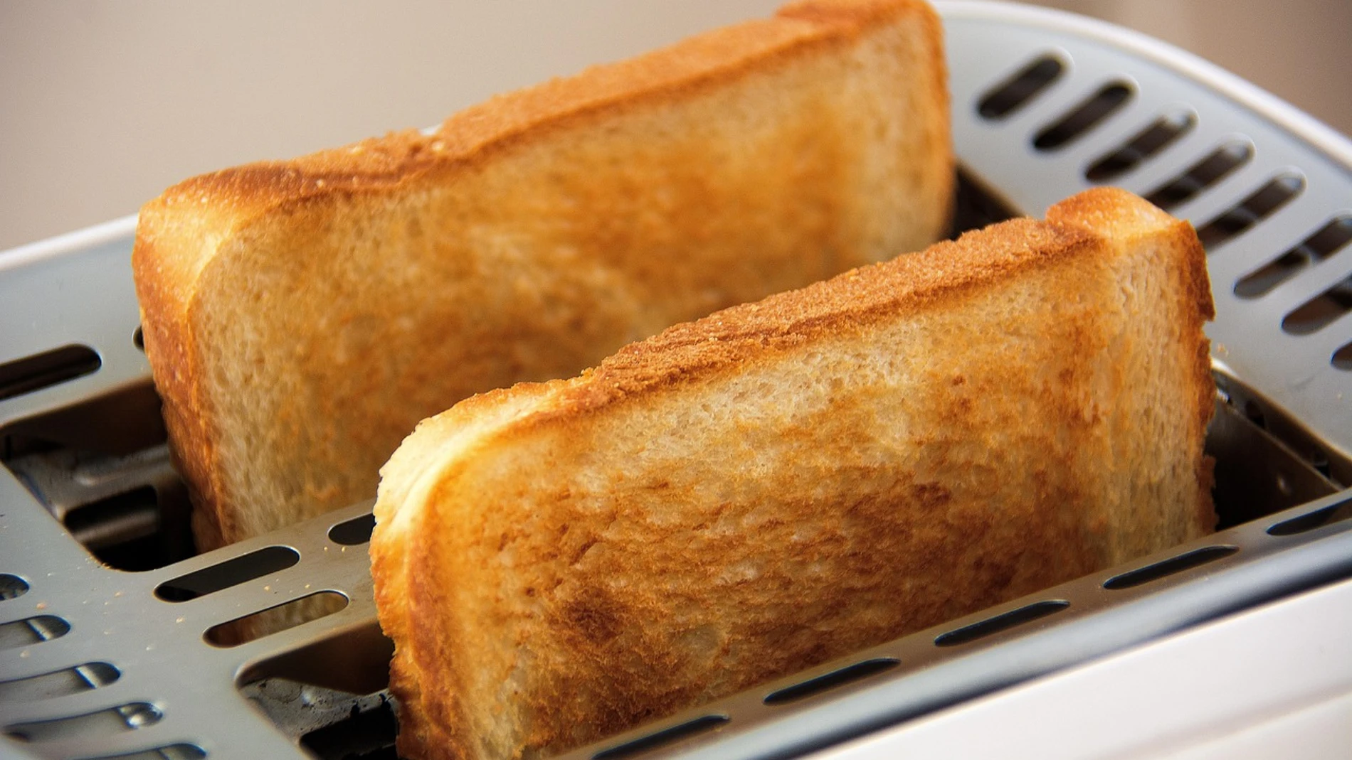 ¿Cuál es el pan de molde más saludable de los supermercados? La OCU responde