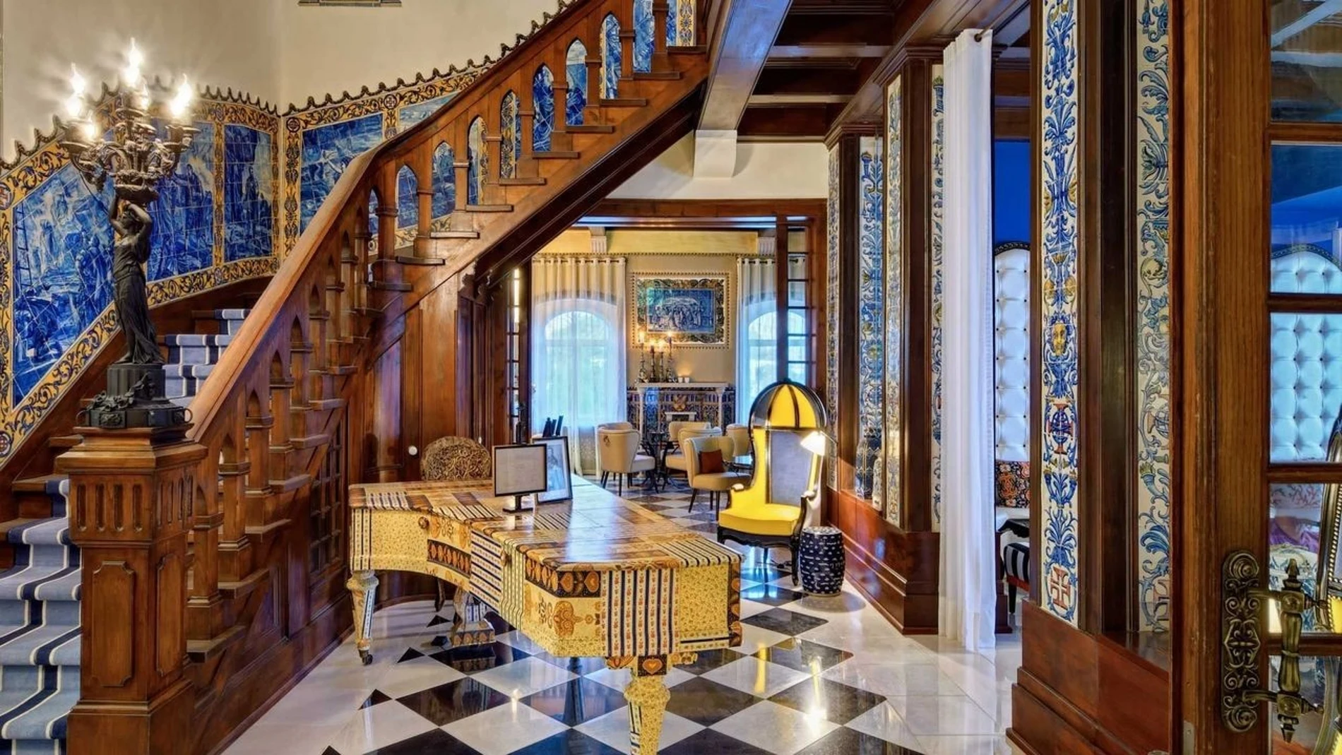 Pernoctar en este hotel es descubrir las singularidades de un alojamiento sin igual