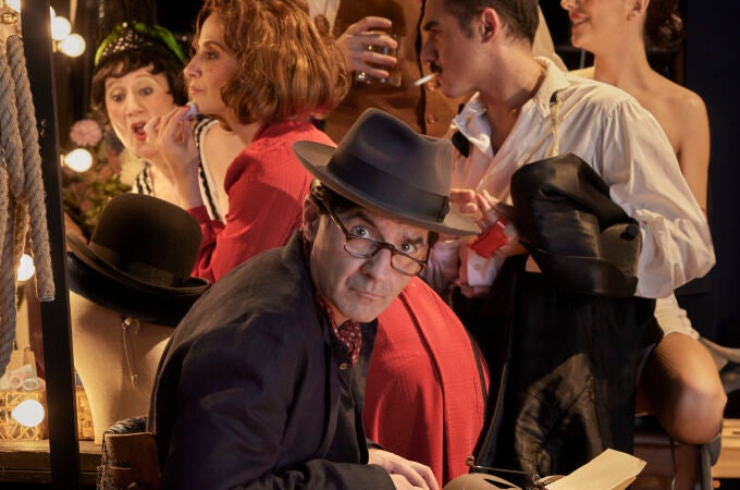 Rulo Pardo, con sombrero, se pone en la piel de Miguel Mihura