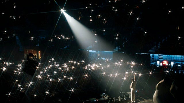 El Movistar Arena interrumpe el concierto de Myke Towers por superar el límite de sonido