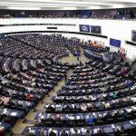 La Eurocámara lamenta los "ataques al Estado de derecho y la separación de poderes" por el Gobierno