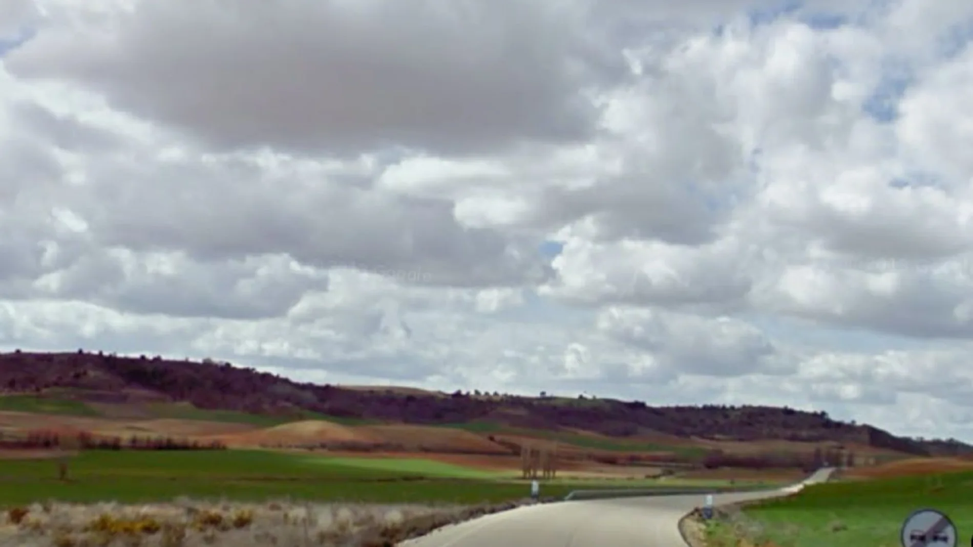 CM-2103, dentro del término de Olivares del Júcar (Cuenca).