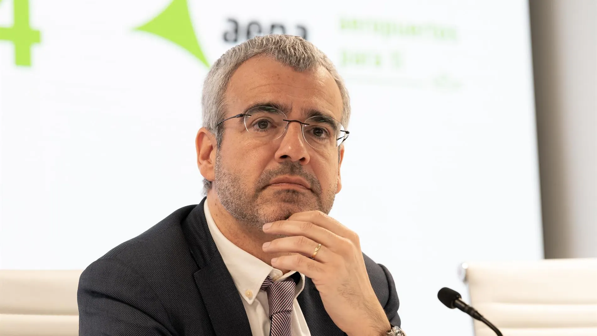 MADRID.-Aena trasladará a Almeida que el censo de personas sin hogar en Barajas corresponde al Ayuntamiento y ofrece colaborar