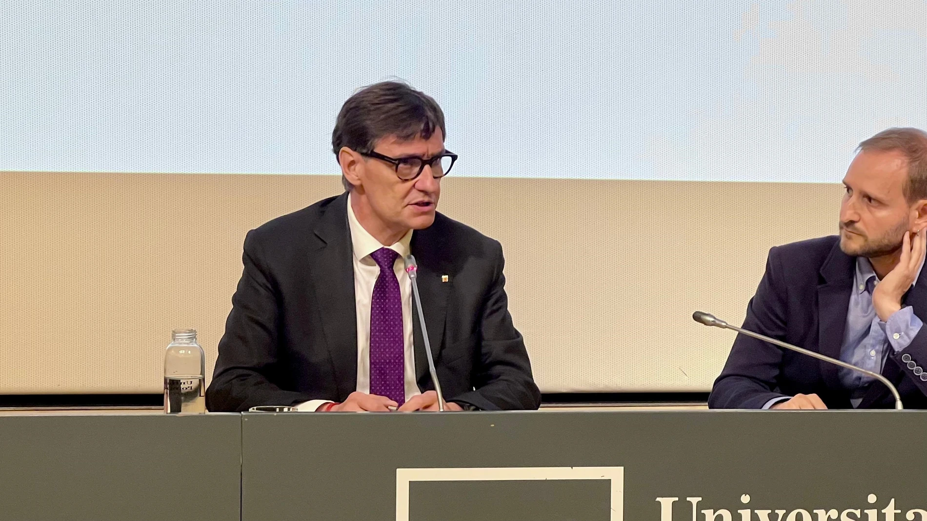 El presidente de la Generalitat, Salvador Illa, en una rueda de prensa organizada por el 'Diari de Barcelona' en la UPF EUROPA PRESS 22/05/2025