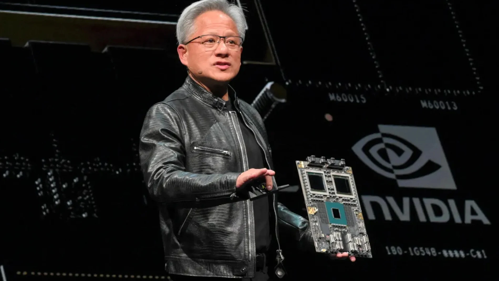 Jensen Huang, CEO de NVIDIA, enfada a los jugadores de PC con una sola frase: "los juegos de ordenador tienen 30 años"