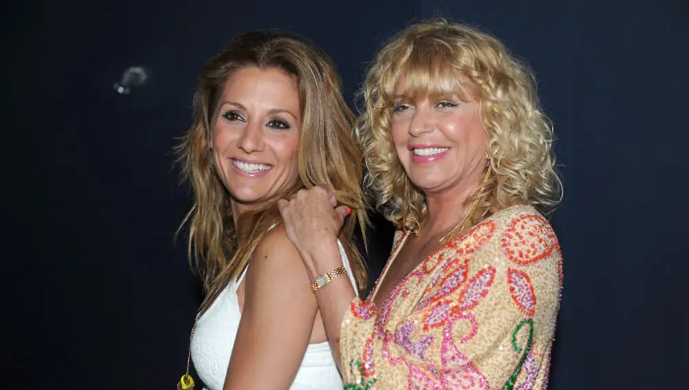 Nagore Robles y Bárbara Rey durante un acto en Marbella en 2012