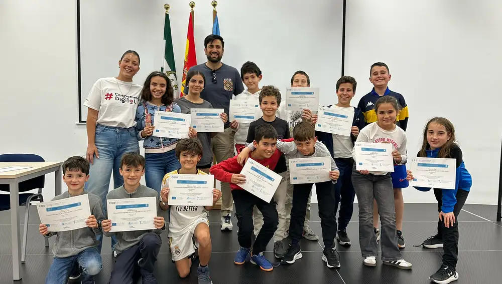 Al finalizar, los participantes reciben el Certificado DigComp europeo.
